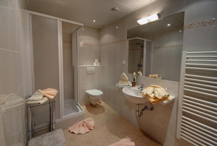 Hotel Postwirt Seeboden Habitación foto
